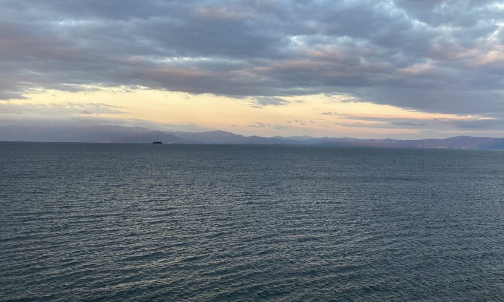 朝の琵琶湖（2023.12.3）